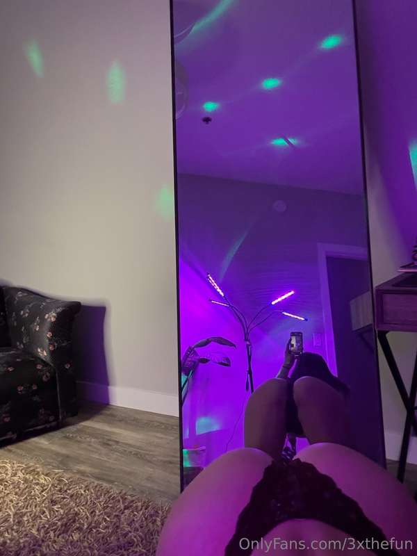 Which lucky sub wants to play with me 😈