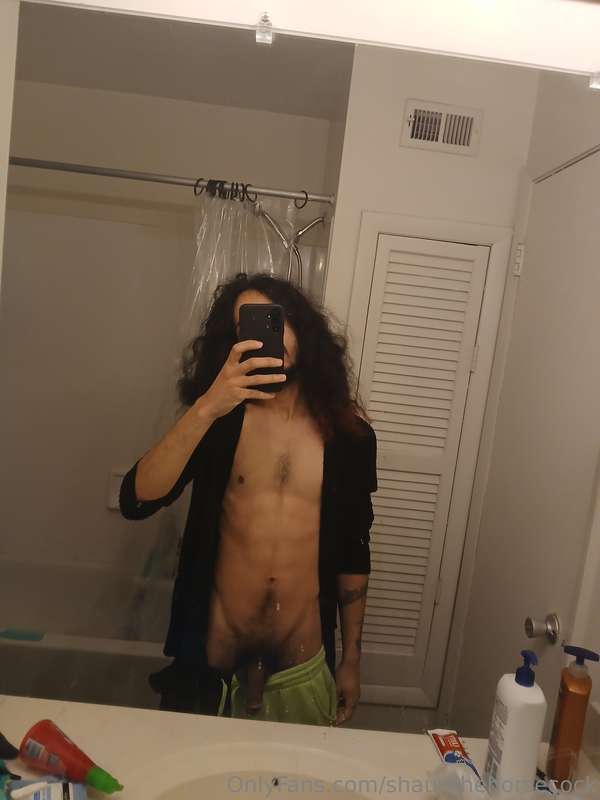 Idk what to caption this but damn I look hot 🤤🥴😘