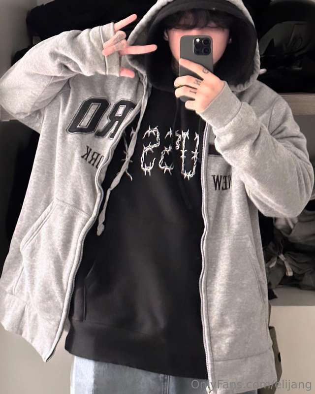 Love this fit 🖤
