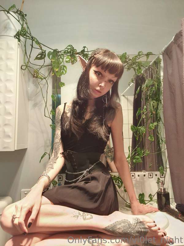 vi0let_night image #3