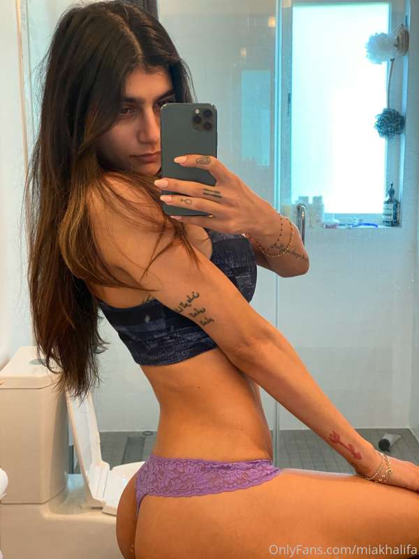 Foto 570 de Mia Khalifa en Tocromo