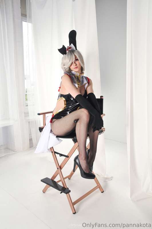Did you miss me, my bunnies? 🐇