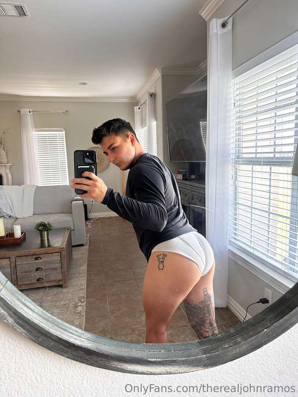 moving the furniture in your DMs 😏