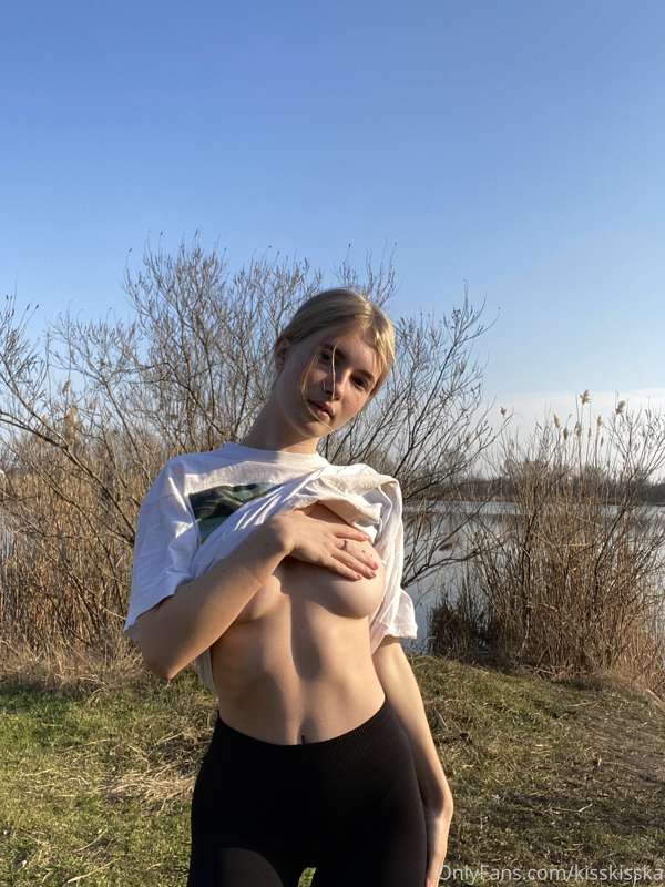 now spring has come😍😍 there will be many hot videos in natur..