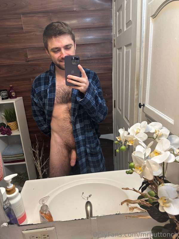 mrbuttoncb image #2