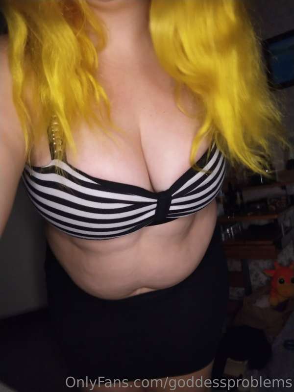 what i wore as a rave bby in 2019 hehehe