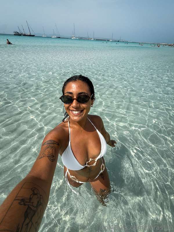 Hey! Heeeeyyy~~! Get wet with me 🌊🌊🌊💦💦