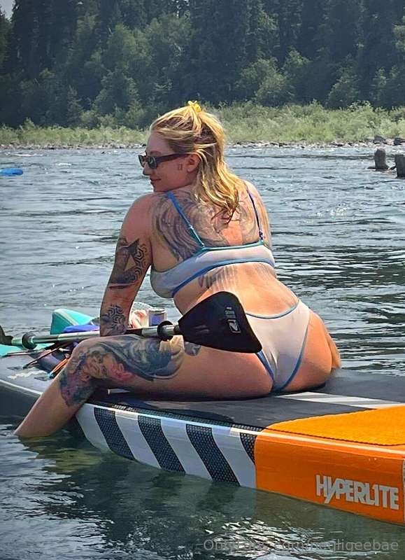 Just me, the river, and a whole lot of cheeky vibes 🍑💦