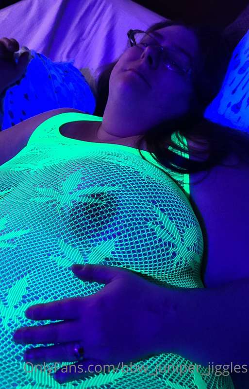 bbw_juniper_jiggles image #3