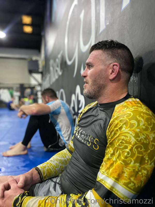 Training at the famous SBG Ireland while in Dublin 🇮🇪. What ..