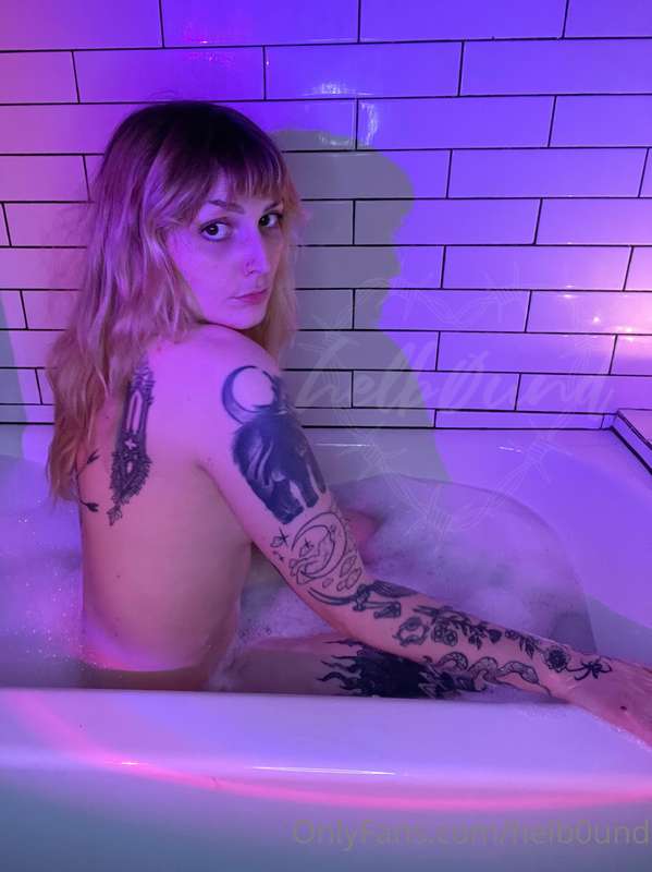 Any of you freaks wanna watch me take a bath