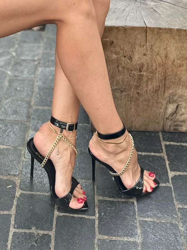 heelsofmine image #3