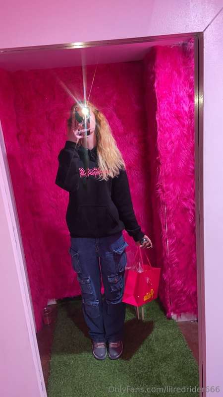 I am loving the pink girl life