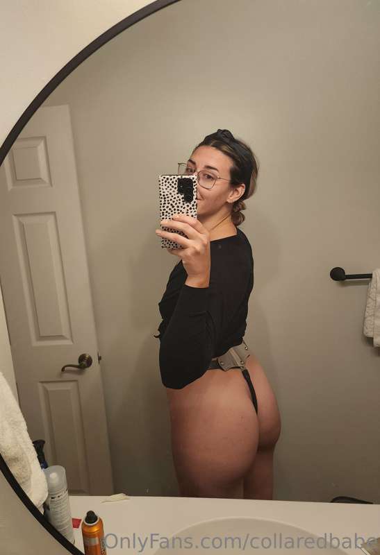 collaredbabe image #1