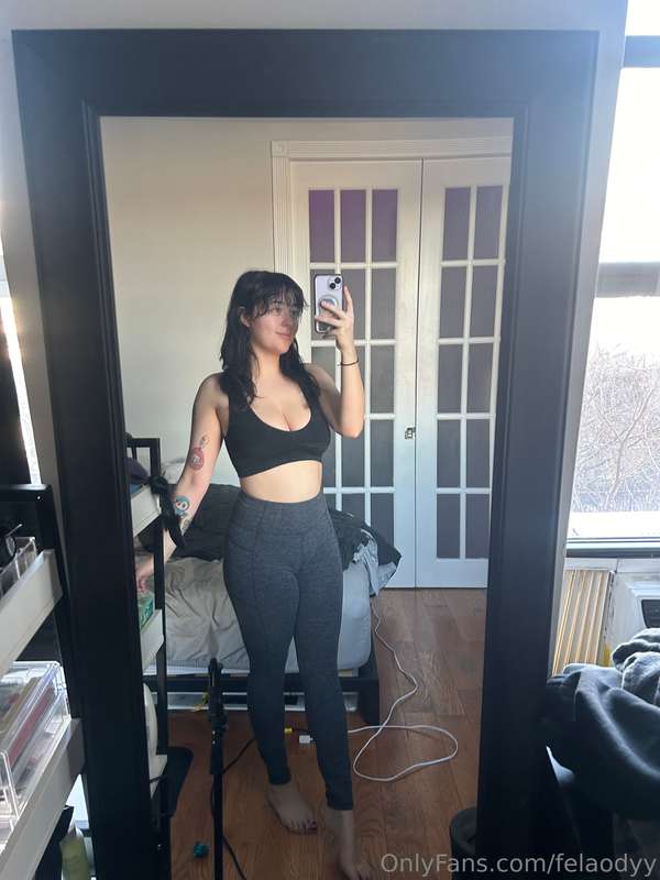 Off to the gym and it’s 28 outside how are people supposed t..