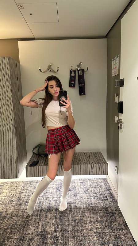 You want an obedient girl in a short skirt? Leave 😈 if you d..