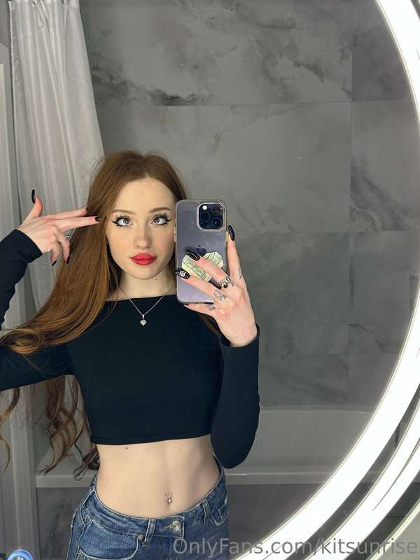 Why bathrooms always have the perfect lights?