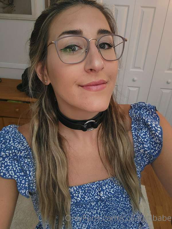collaredbabe image #0