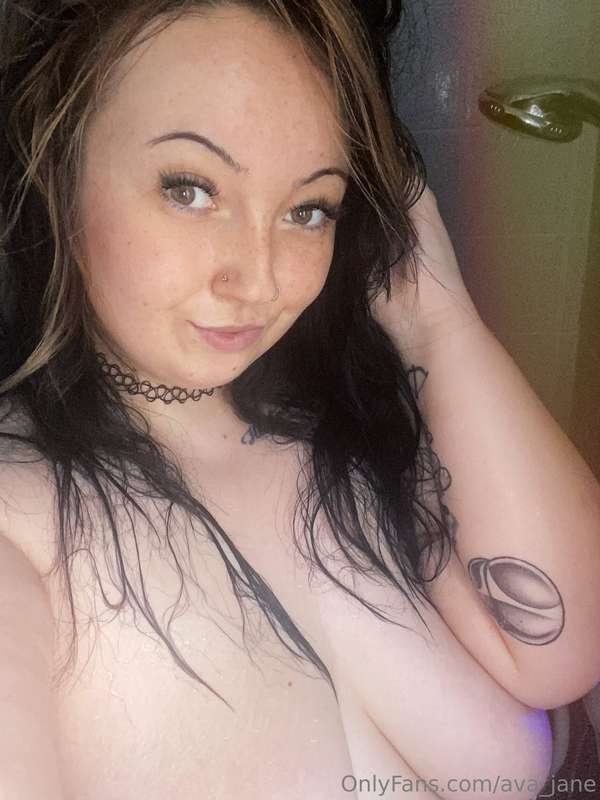 Too hot for clothes so a cold shower it is 🥵🚿  tip me so I c..