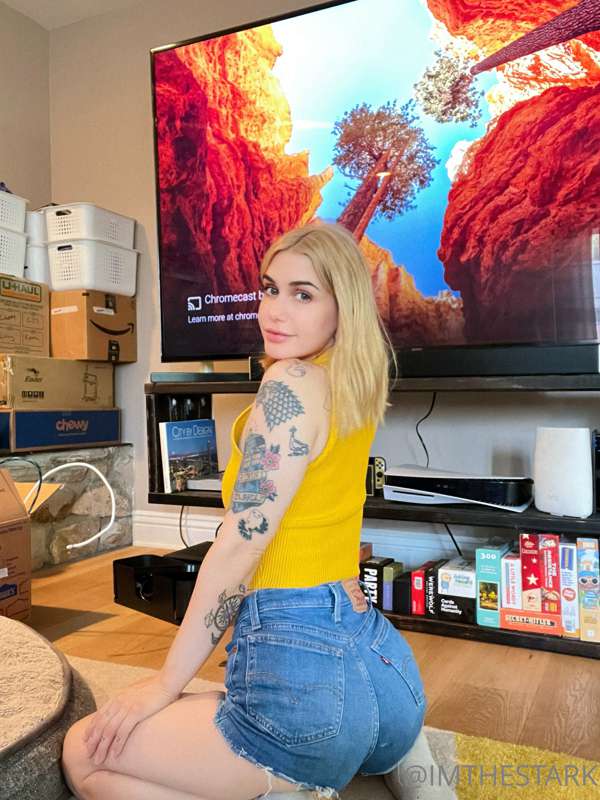 my birthdays coming up!!! if you tip $5 on this post i’ll se..