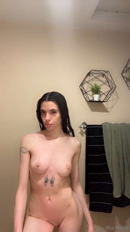 miaxomarie and mia marie in answer #2329276