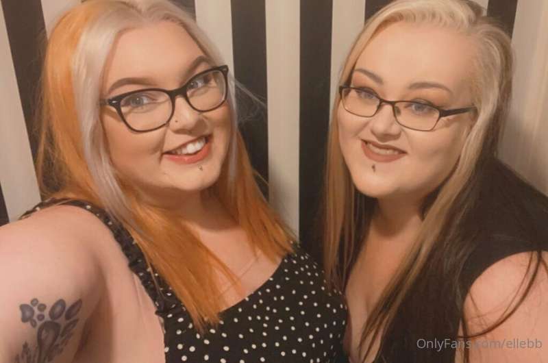 @xskylarosex_x & I took some photos together.
To see more, y..