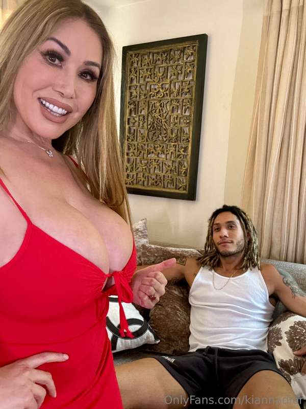 Foto 406 de Kianna Dior no Tocromo