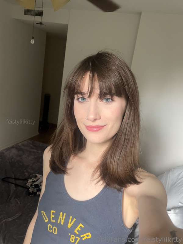 Swipe for a surprise ;)  (P.S. its my boobs lol)