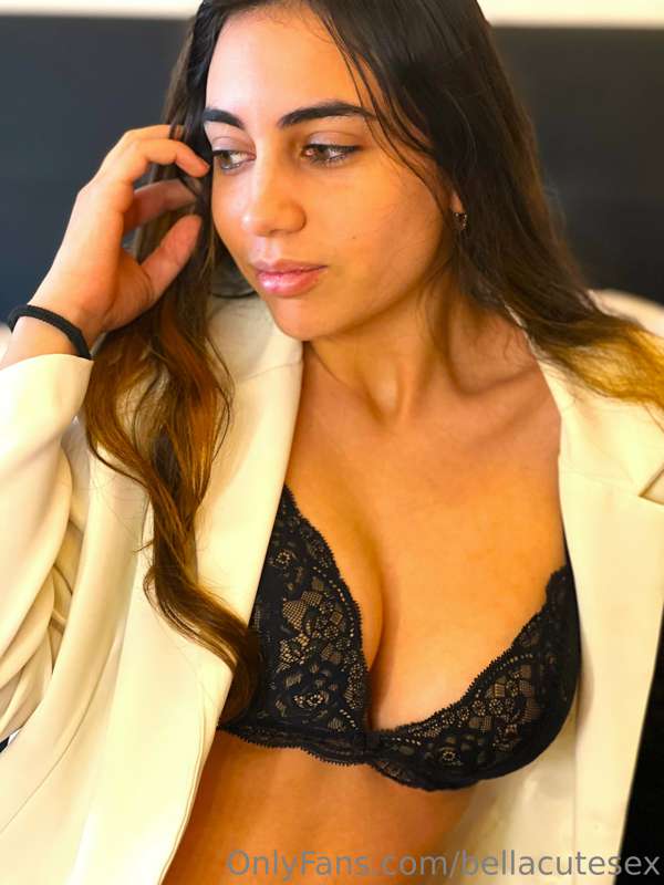 imagining your dick on the day after valentines 🤤 🤤 
