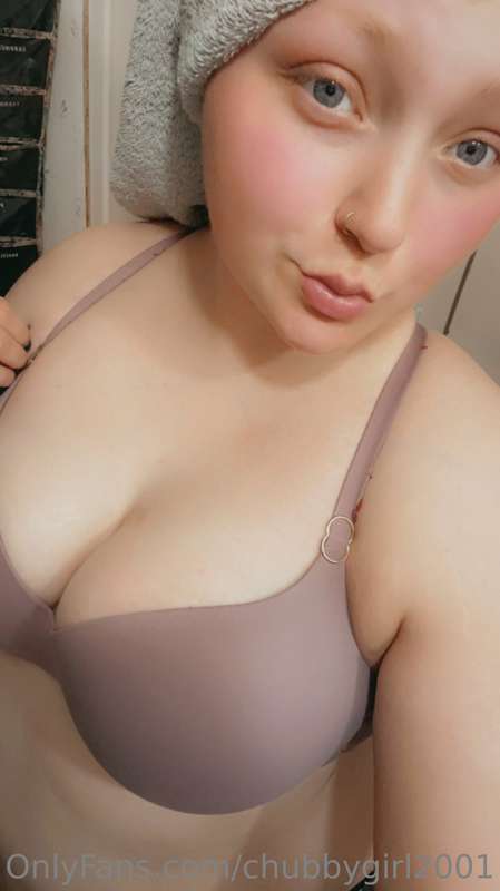 Just showered you wanna see what happens in the shower let m..
