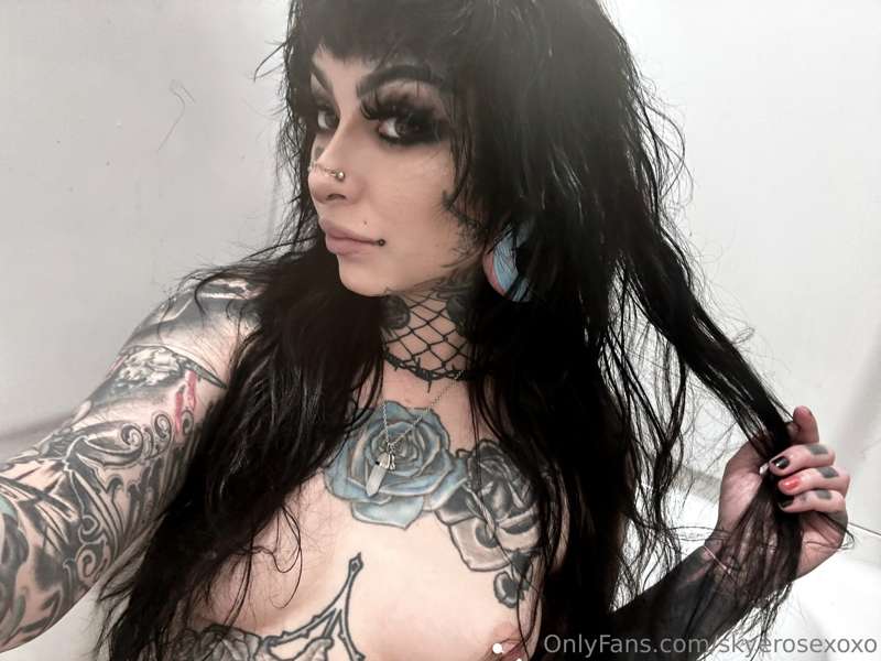 skyerosexoxo