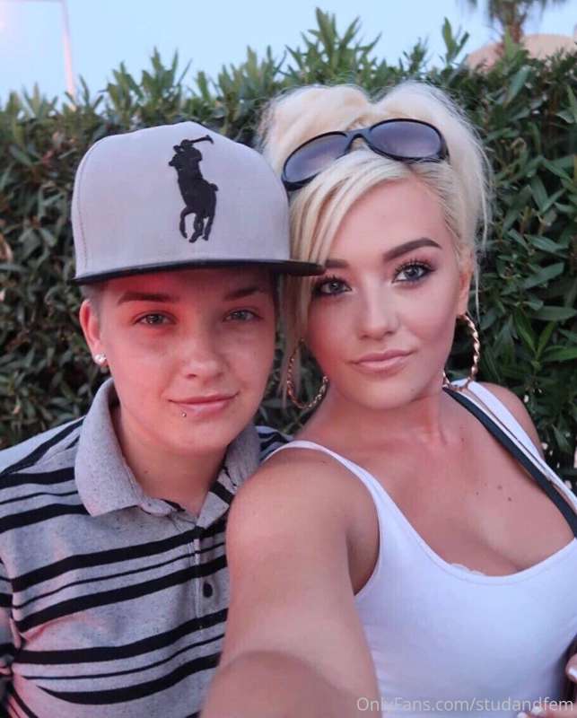 reallesbiansx