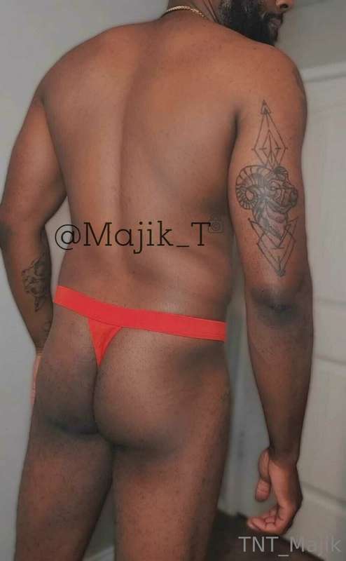majik_t image #1