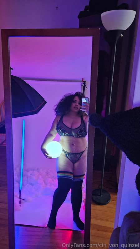 Hey babes 🌈  I have a few messages to answer here today 💙 Al..