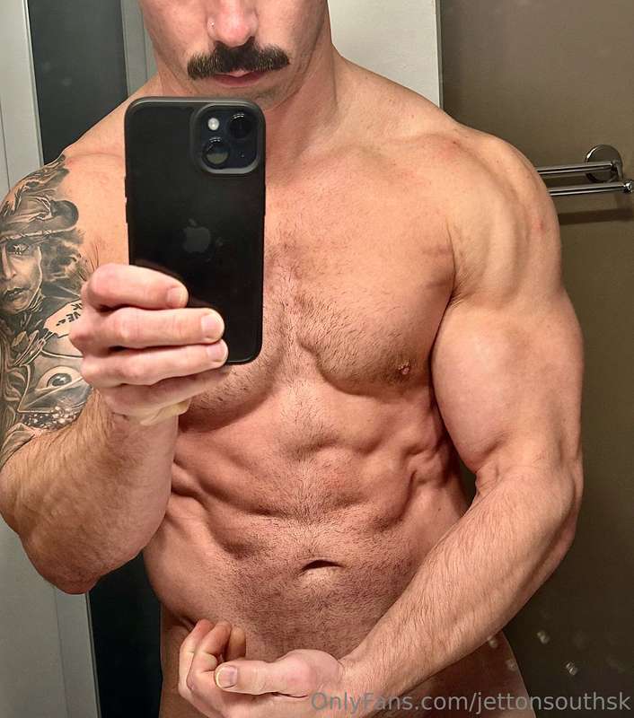 chiselled43