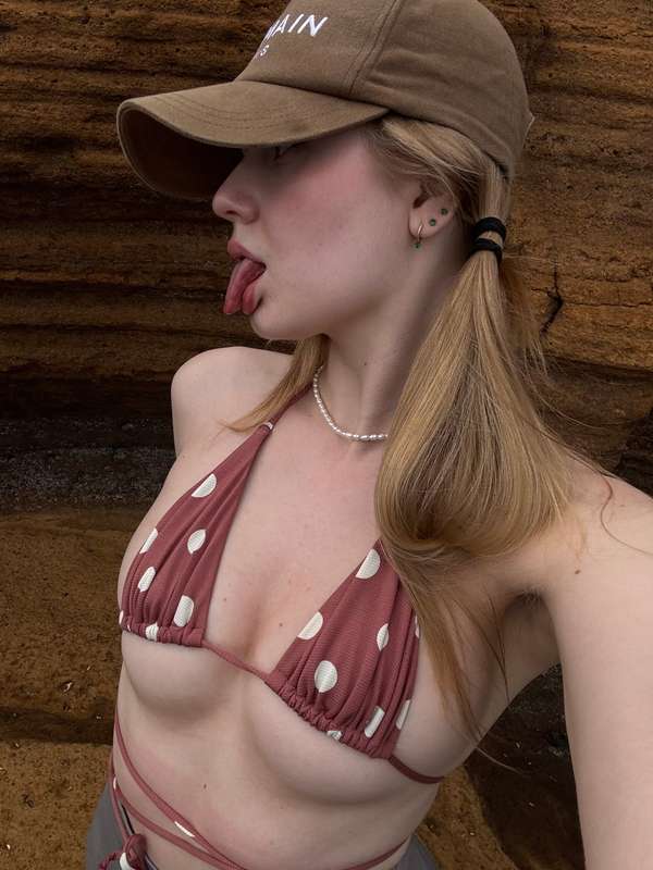 👅