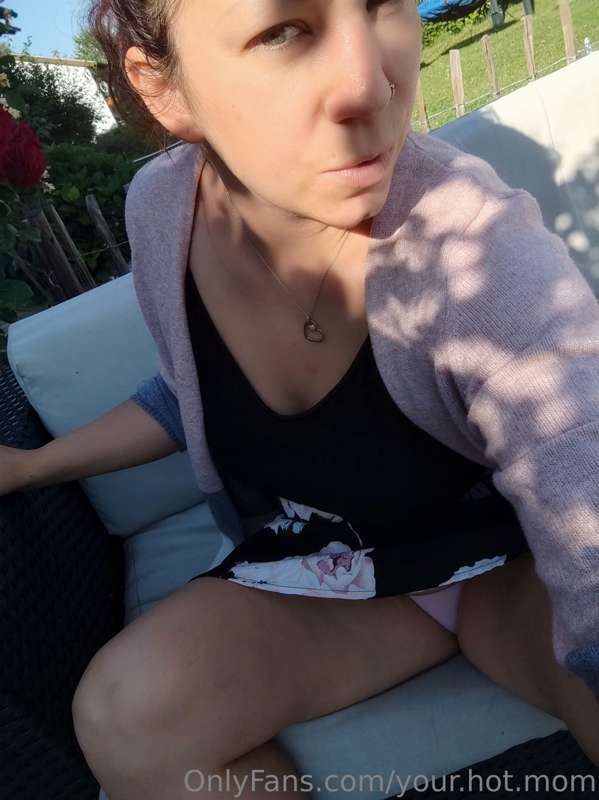 your.hot.mom