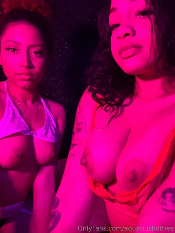 aquariushottiee