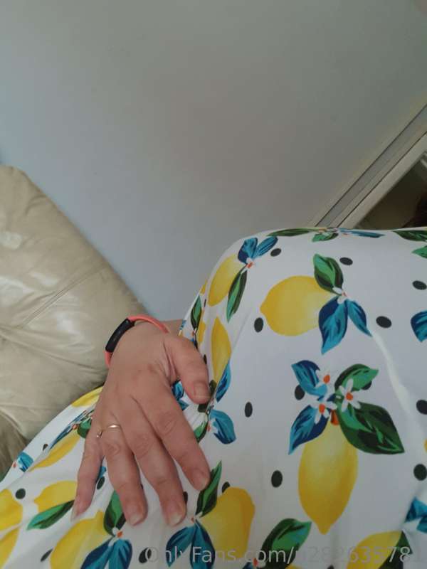 Trying out my new summer dress today. Do we prefer with or w..