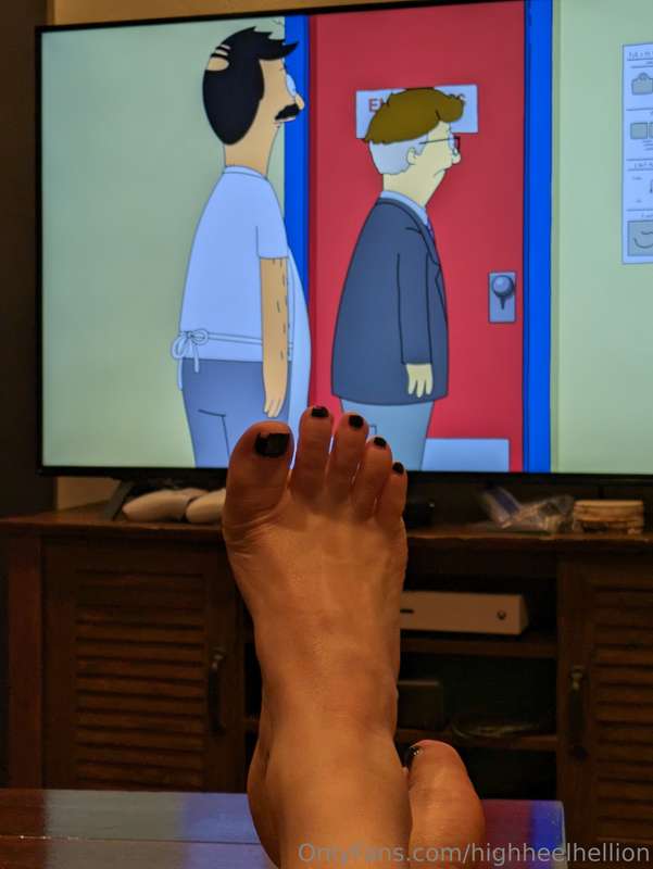 My toes love bobs burgers