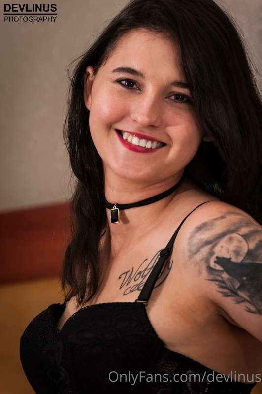 MODEL: Wolffyy Model
VOLUME 01: Black Bra & Panty Lingerie P..