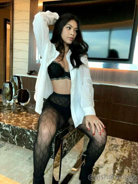 Aishah Sofey 在 Tocromo 的第 744 張照片