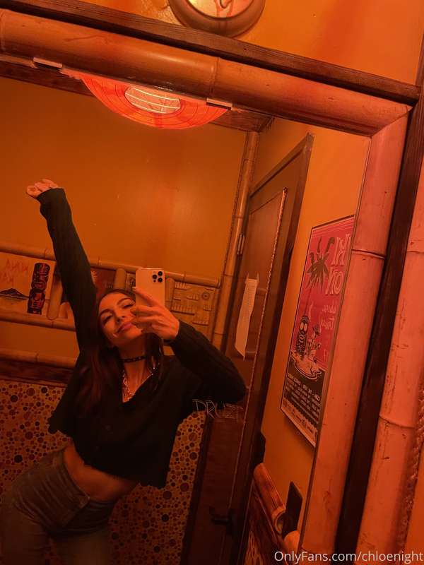 chloenight image #17