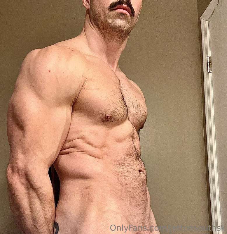 chiselled43