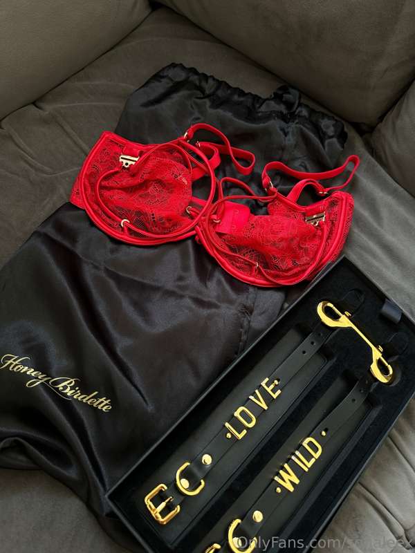 Love it when I get a new delivery 💖💖