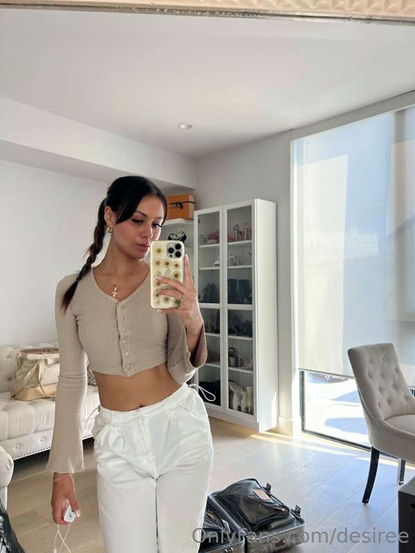 run away with me 😇