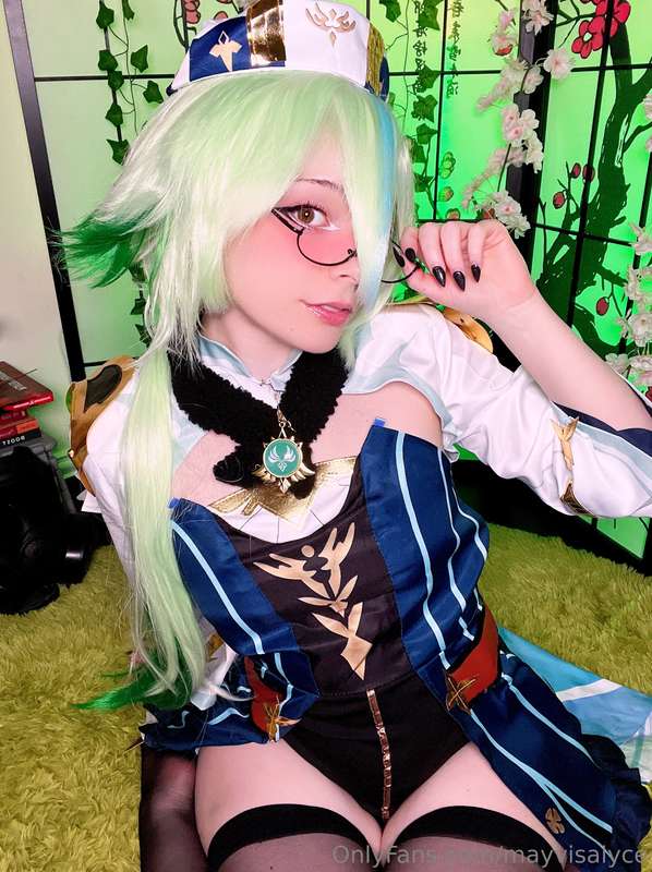 I got a new Genshin cosplay!! I hope you guys are ready for ..