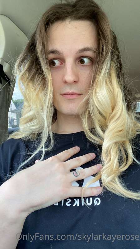 skylarkayerose