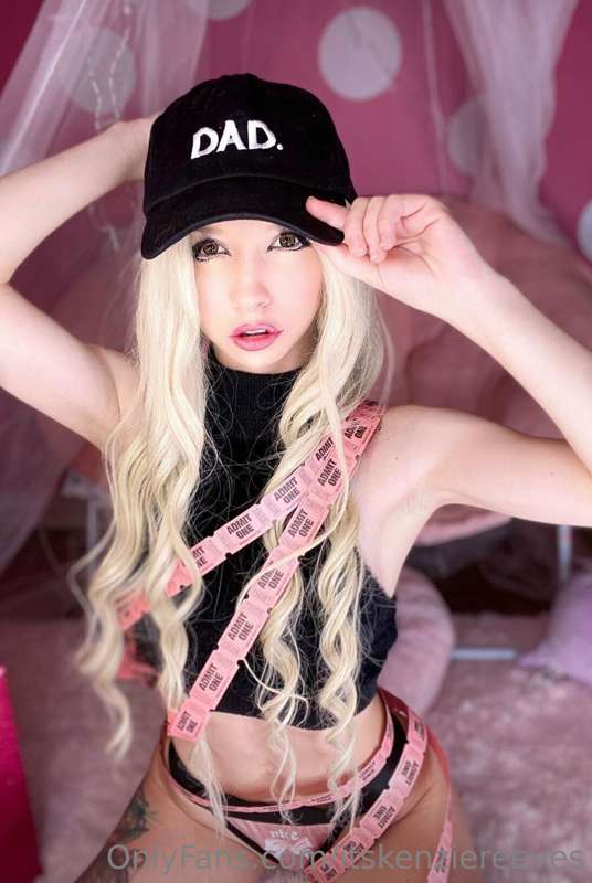 Foto 324 von Kenzie Reeves auf Tocromo