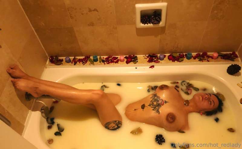 hot_redlady image #28